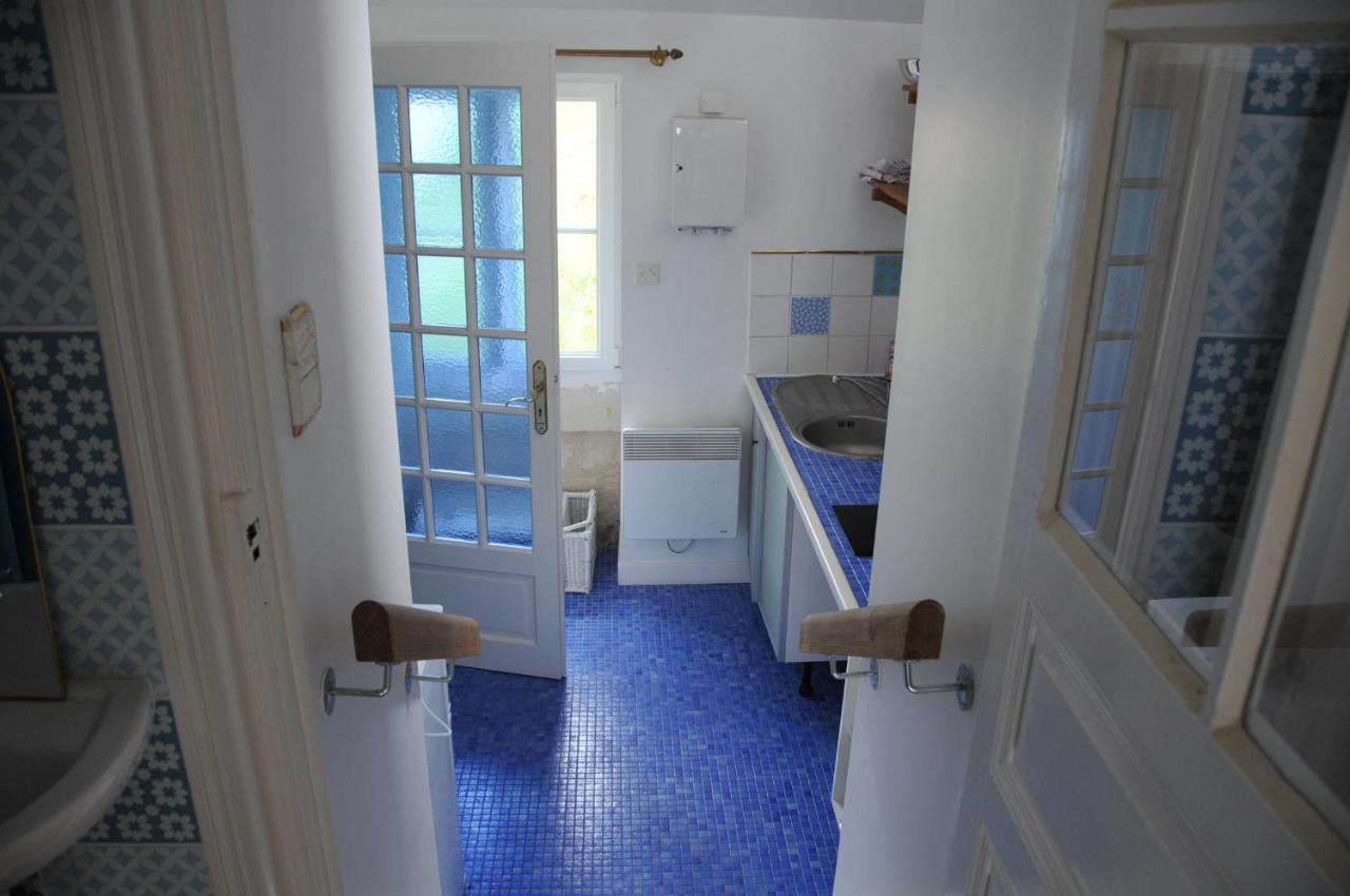 Petite Maison Des Roses - Gite 2 Personnes Брен-сюр-Аллонн Экстерьер фото